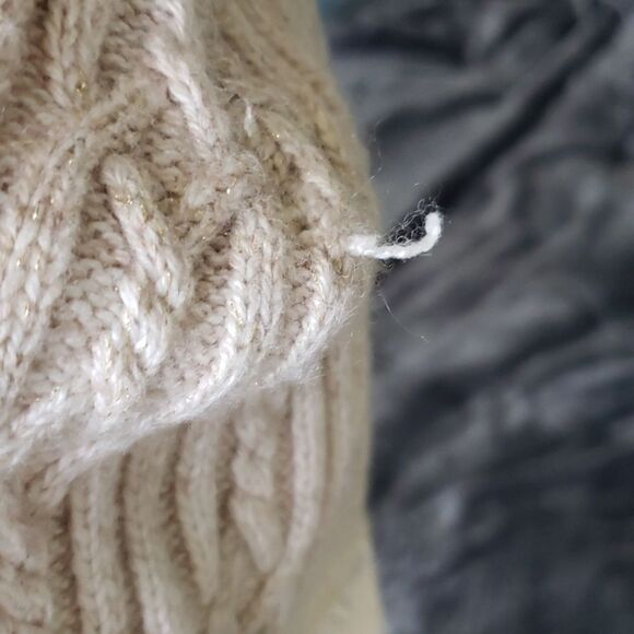 Chicos winter hat NWT - Picture 4 of 4